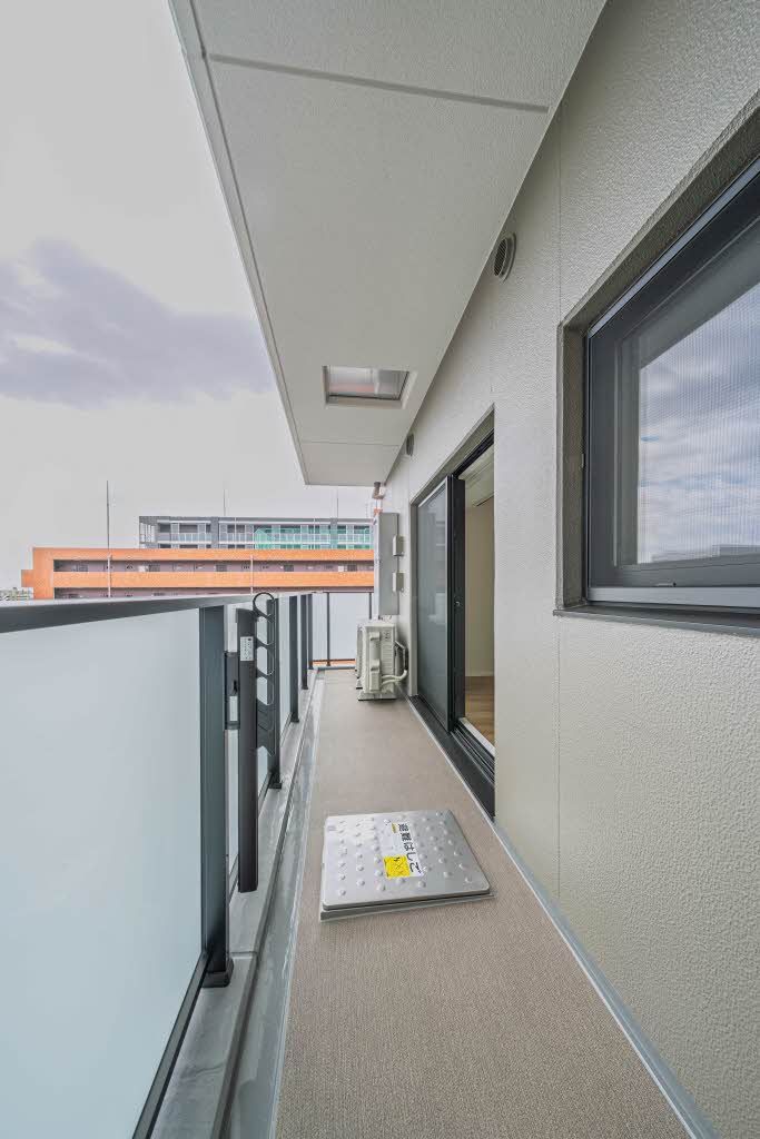 バルコニー　バルコニー