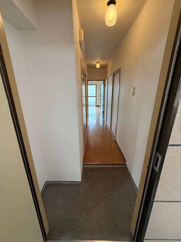 玄関　別の部屋の写真