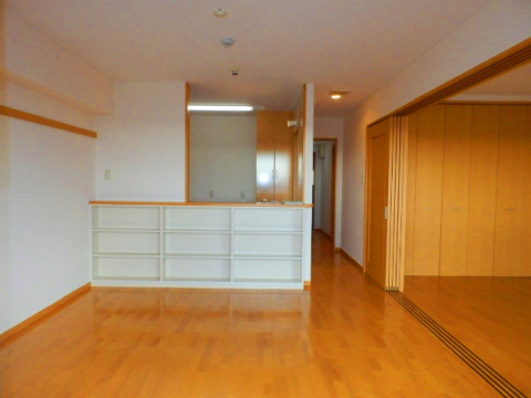 居室・リビング　※写真は他の号室です