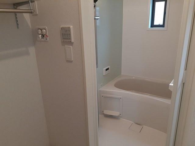 バス・シャワールーム　バス