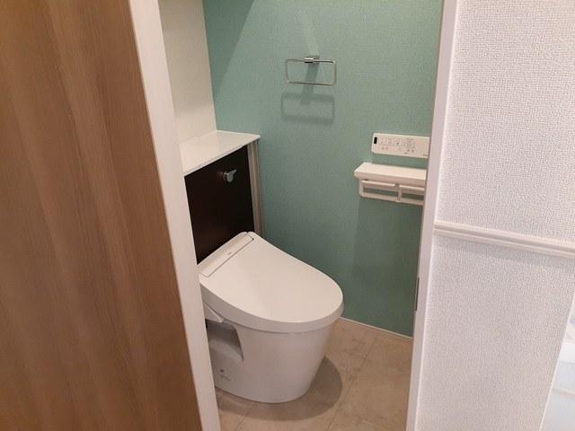 トイレ　トイレ