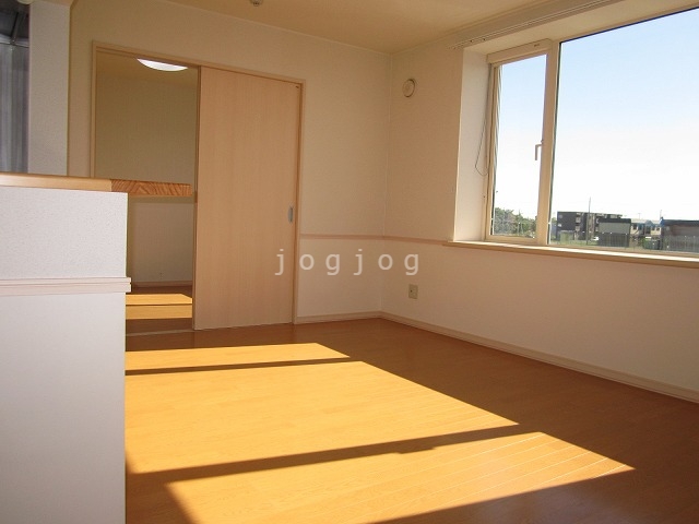 居室・リビング　居間