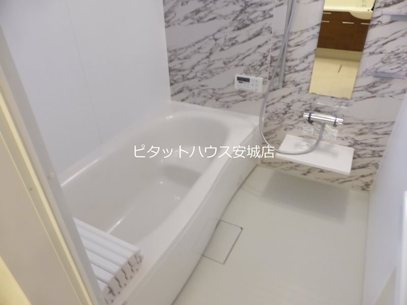 バス・シャワールーム　参考資料305号室