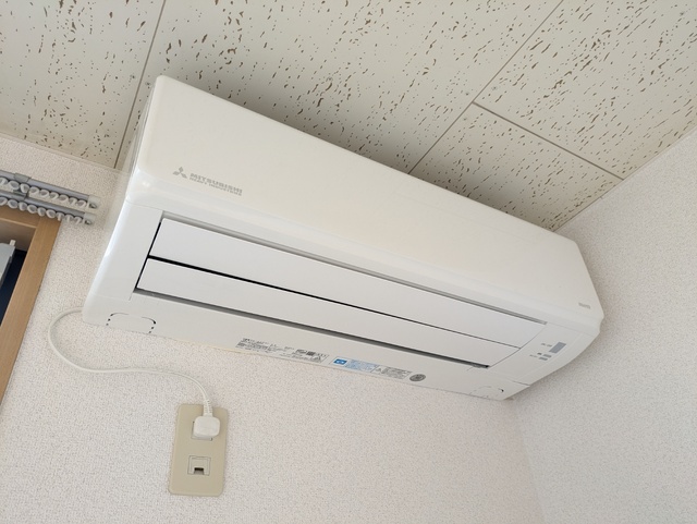 その他設備　★★洋室に設置されているエアコンです♪★★