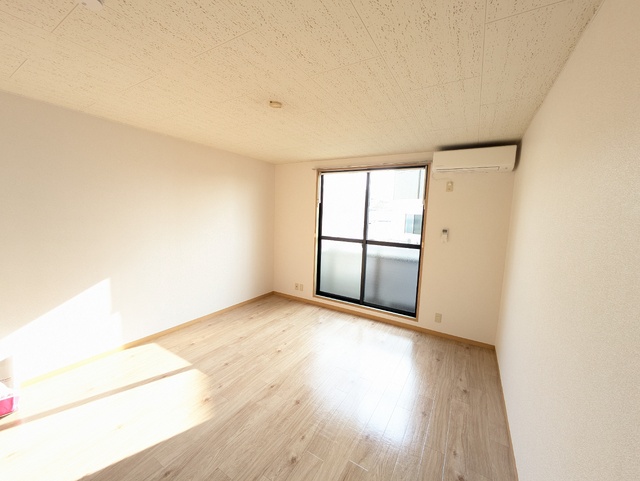 居室・リビング　★★９帖の洋室です♪★★