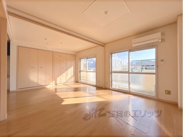 居室・リビング　リビング