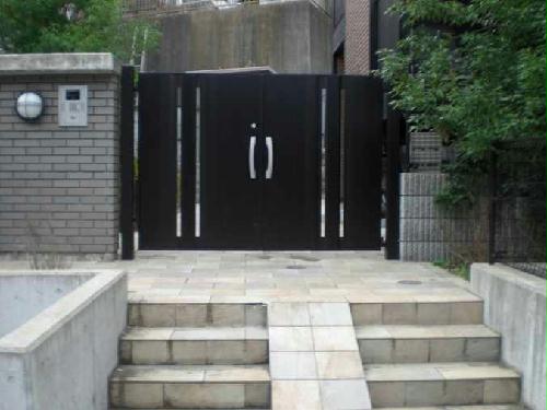 セキュリティ　オートロックゲート付き。