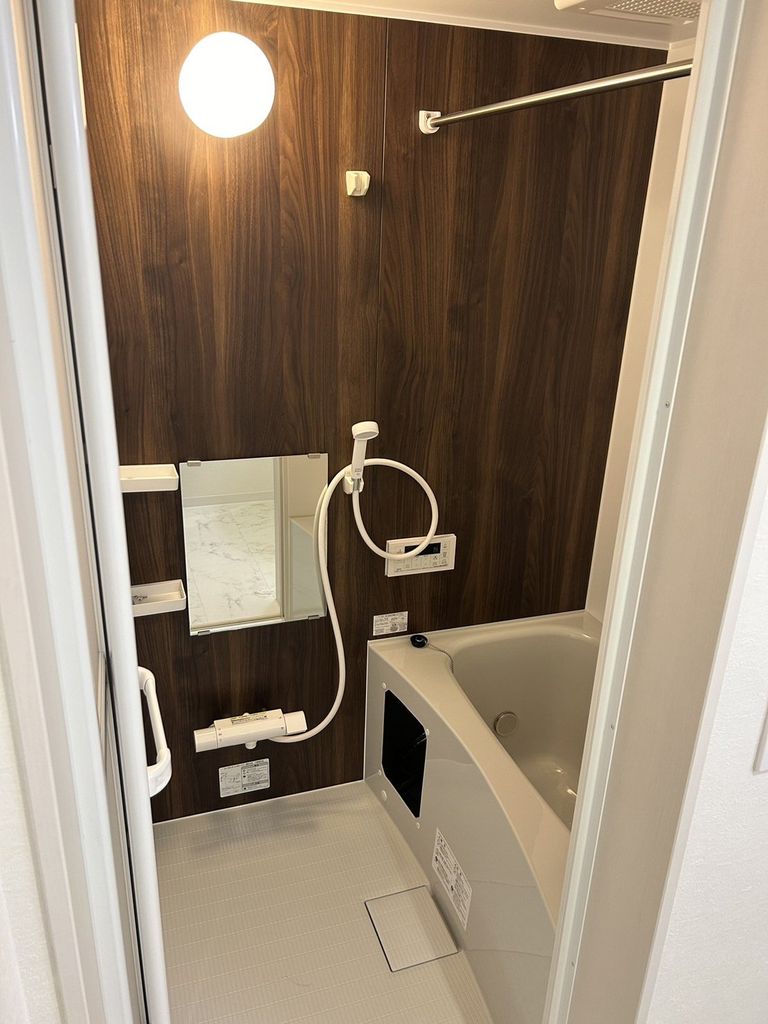 バス・シャワールーム　バス