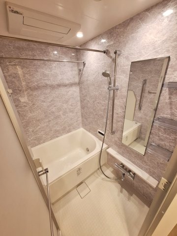 バス・シャワールーム　★浴室乾燥・追い焚き機能付きのバスルーム★