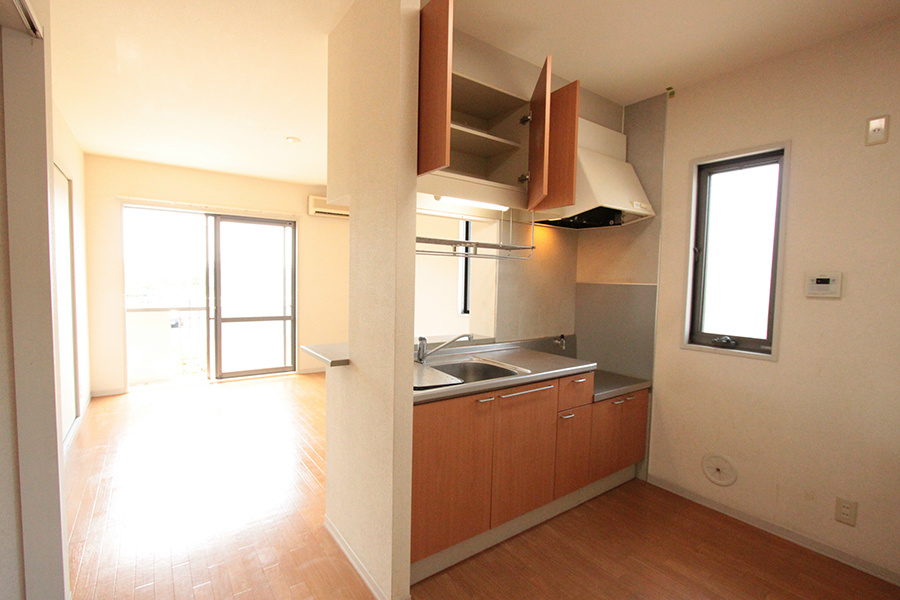 その他　LDK10.8帖　日当たり良く、いつも暖かなお部屋♪南面はシ