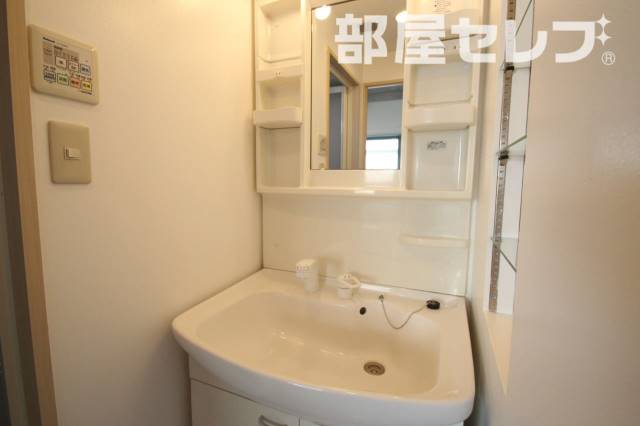 洗面設備　シャンプードレッサー