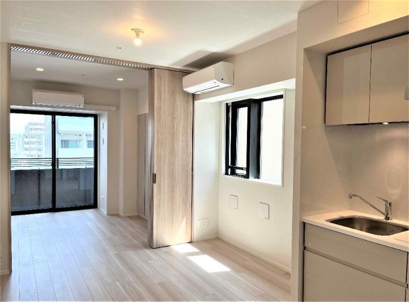 居室・リビング　☆明るい洋室☆