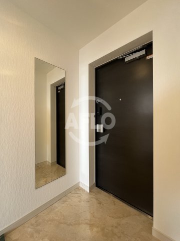 玄関　プレジオ東三国　玄関