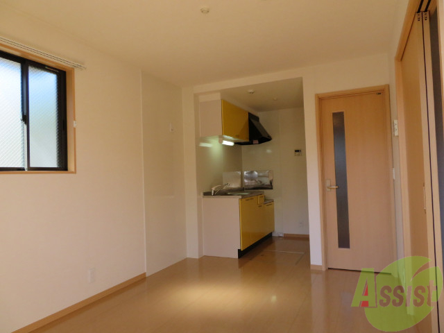 居室・リビング　こちらのお部屋はＤＫ８帖フローリングですよー。