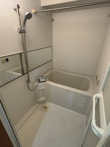 バス・シャワールーム　バス※別部屋参考写真