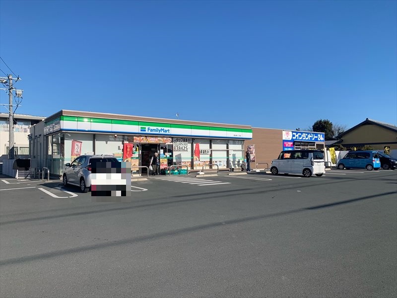 コンビニ　ファミリーマート豊川蔵子二丁目店（コンビニ）まで132m
