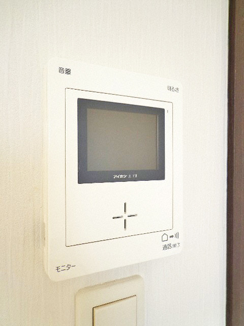 セキュリティ　防犯面に配慮したＴＶモニターホン付きです！