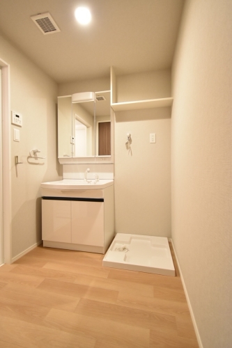 洗面設備　２階の参考写真です。現況を優先します。