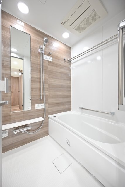 バス・シャワールーム　ゆったり過ごせるお風呂です