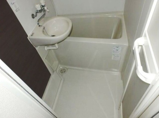 バス・シャワールーム　同仕様