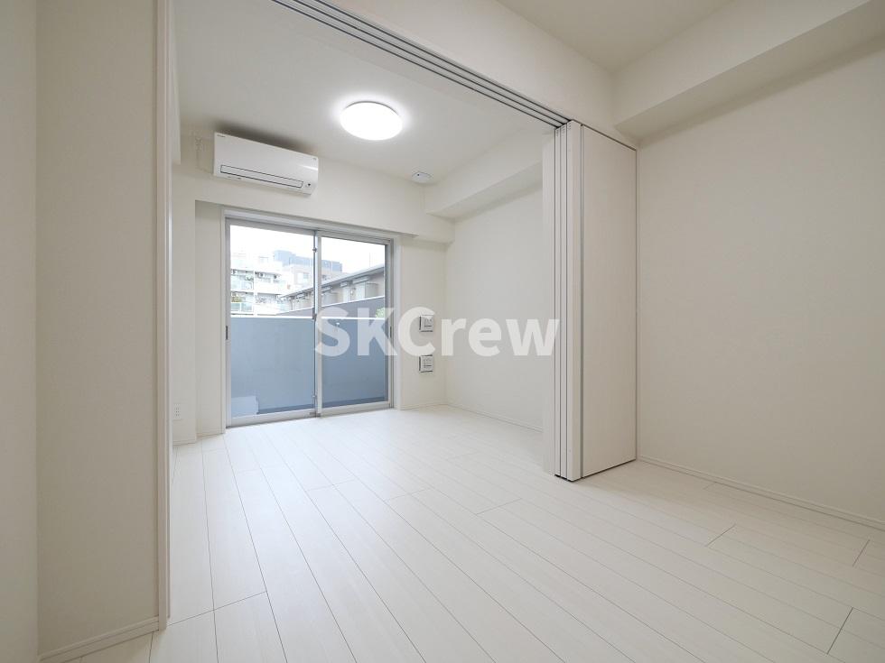 居室・リビング　別号室の写真です