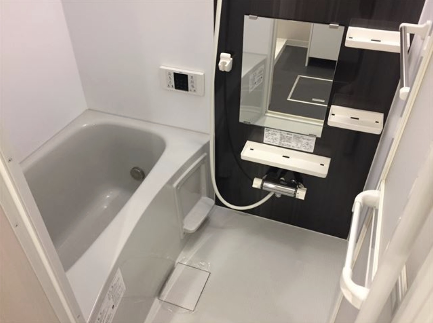 バス・シャワールーム