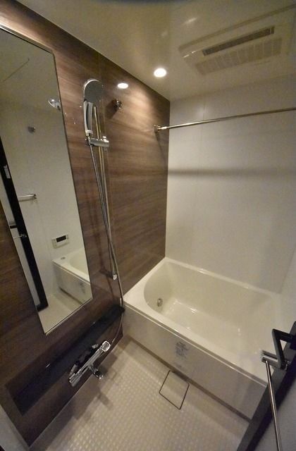 バス・シャワールーム　☆ゆっくりバスタイムをお楽しみください☆