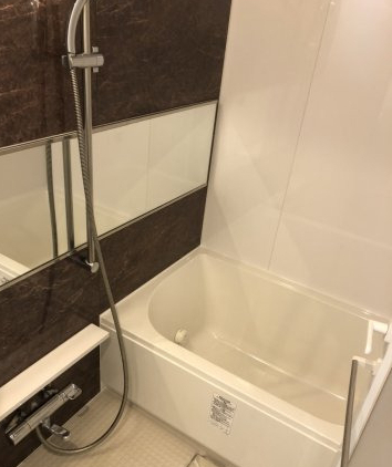 バス・シャワールーム