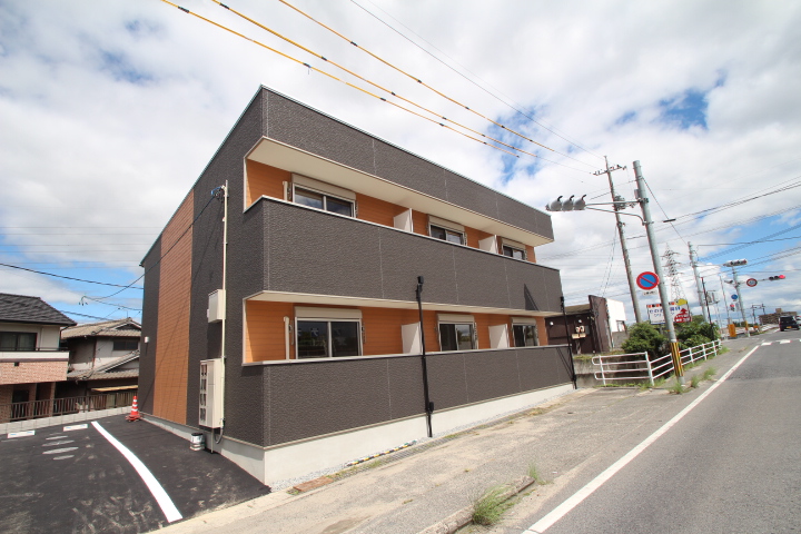 建物外観　Ｎスタイルホームにお任せ下さい♪