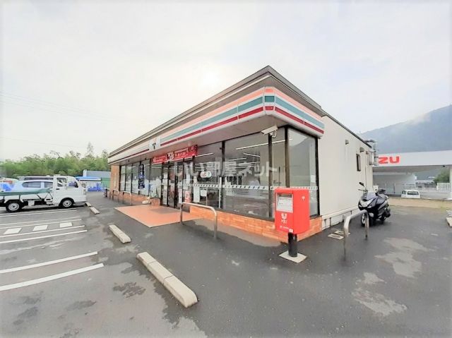 コンビニ　セブンイレブン 岩国インター店（コンビニ）まで858m