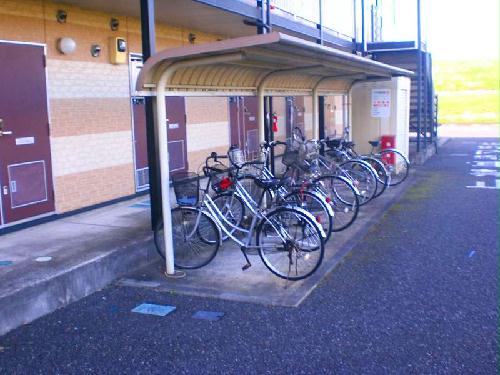 その他共有部分　駐輪場完備