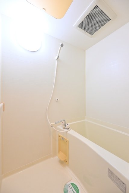 バス・シャワールーム　浴室