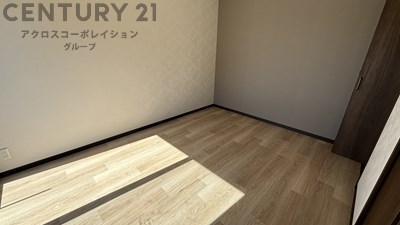 居室・リビング　南向き5.7帖の洋室です♪