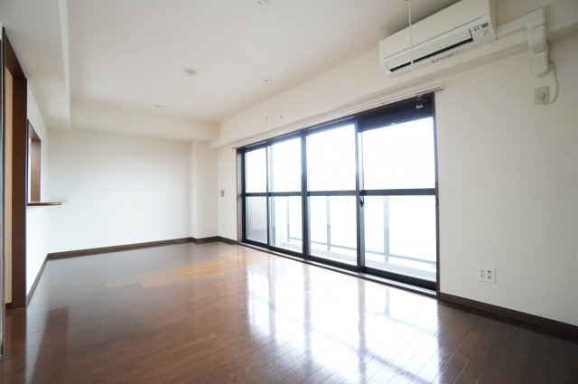 居室・リビング　※同物件・同タイプの写真です。