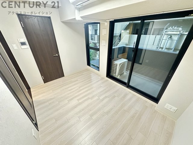 居室・リビング　エアコン付きで初期費用を抑えられます♪