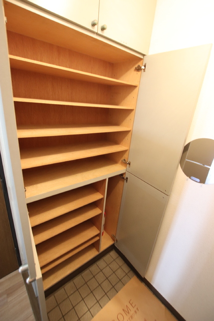 玄関　大容量のシューズボックス♪