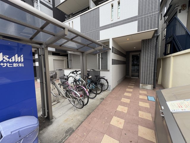 エントランス　建物の内部です