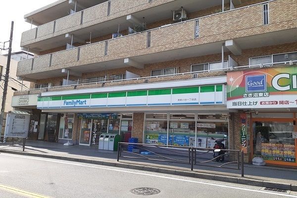 コンビニ　ファミリーマート宮前小台一丁目（コンビニ）まで190m