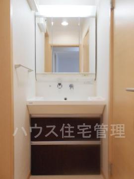 洗面設備　洗髪洗面化粧台