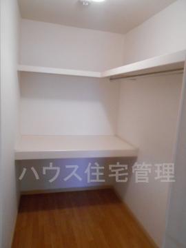 収納　クローゼット