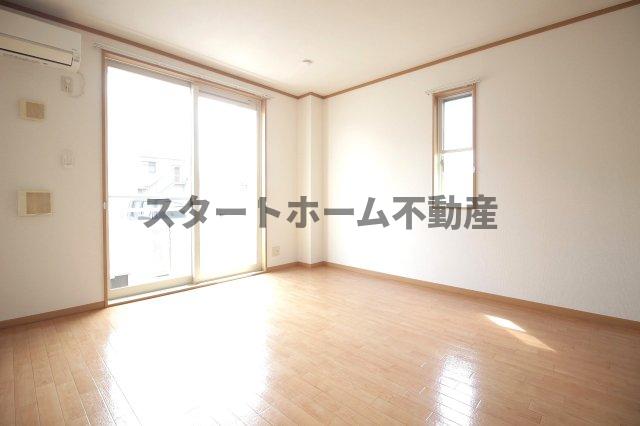 居室・リビング　使いやすい居間です