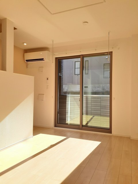 居室・リビング　★明るいリビング★