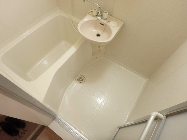 バス・シャワールーム　日々の暮らしに欠かせないお風呂です