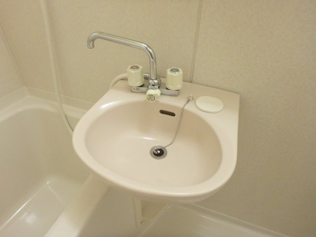 洗面設備　使いやすい洗面所です
