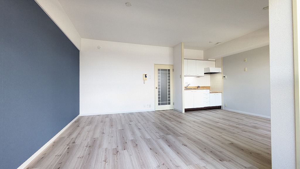 居室・リビング　室内は現況を優先します