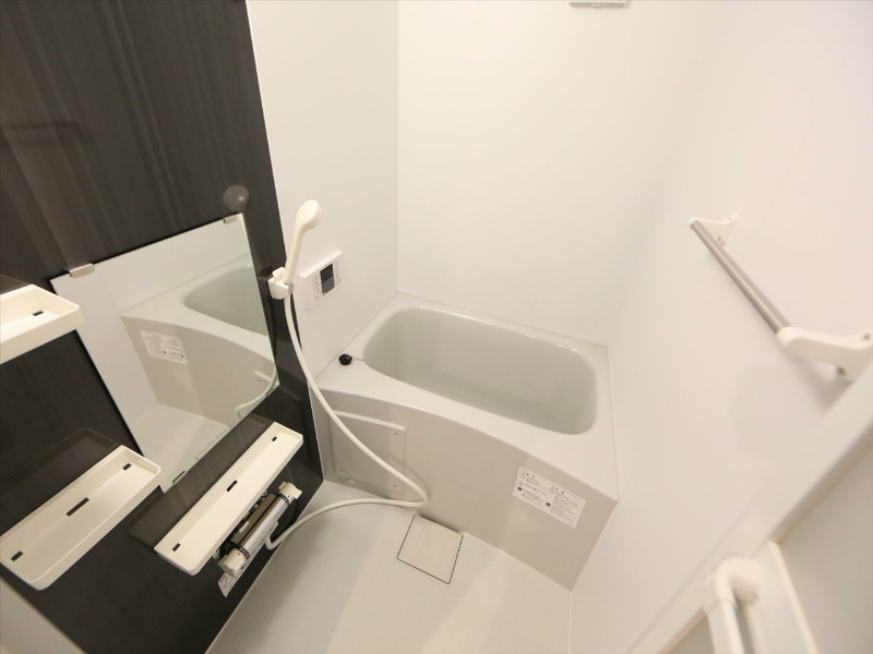 バス・シャワールーム　追い焚き機能付　オートバス機能付バスルーム