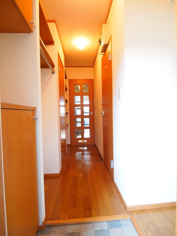 玄関　別部屋同間取