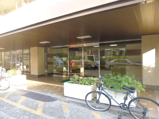 スーパー　株式会社バザール（スーパー）まで3m