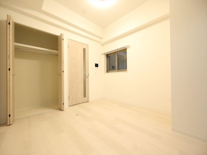 居室・リビング　洋室7帖　クローゼット付（収納充実してます）