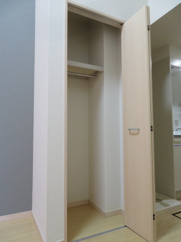 収納　＊別号室の写真となります。